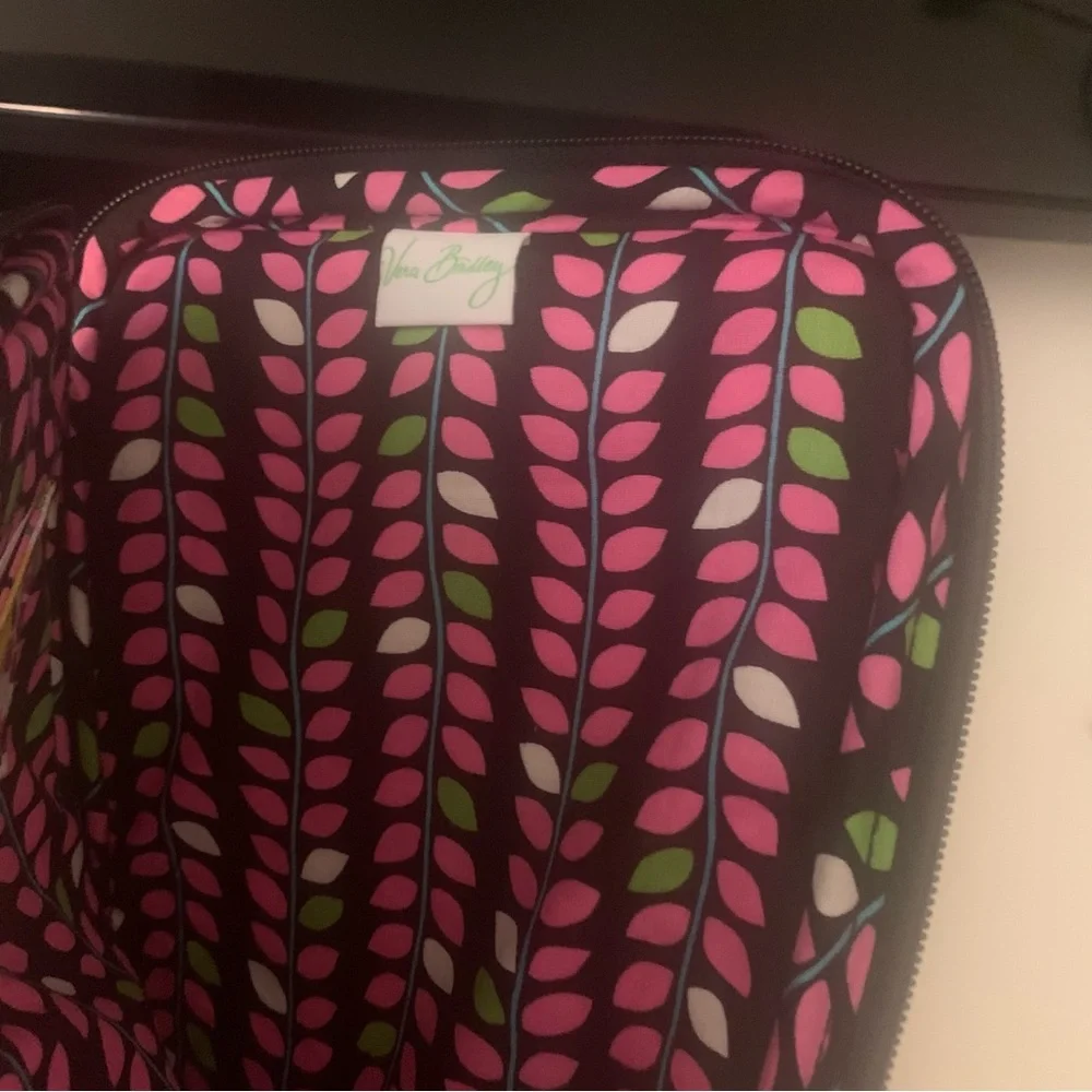 Vera Bradley Reader Sleeve in Pink Floral Va Va Bloom Print  NWT - Picture 6 of 7